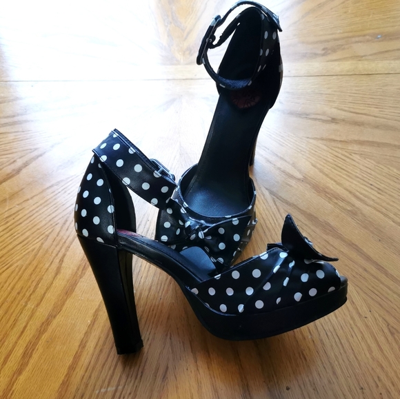 Women's Peep Toe T.U.K Heels, SZ 7 - Picture 8 of 12